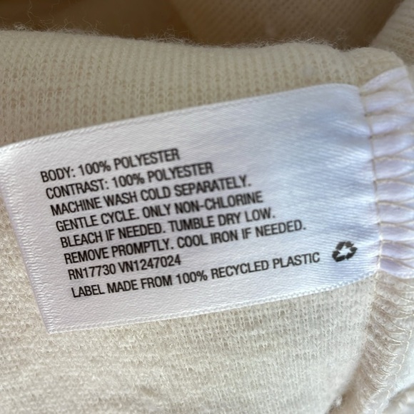 Prologue White Sherpa Boxy Sweater - Picture 8 of 8